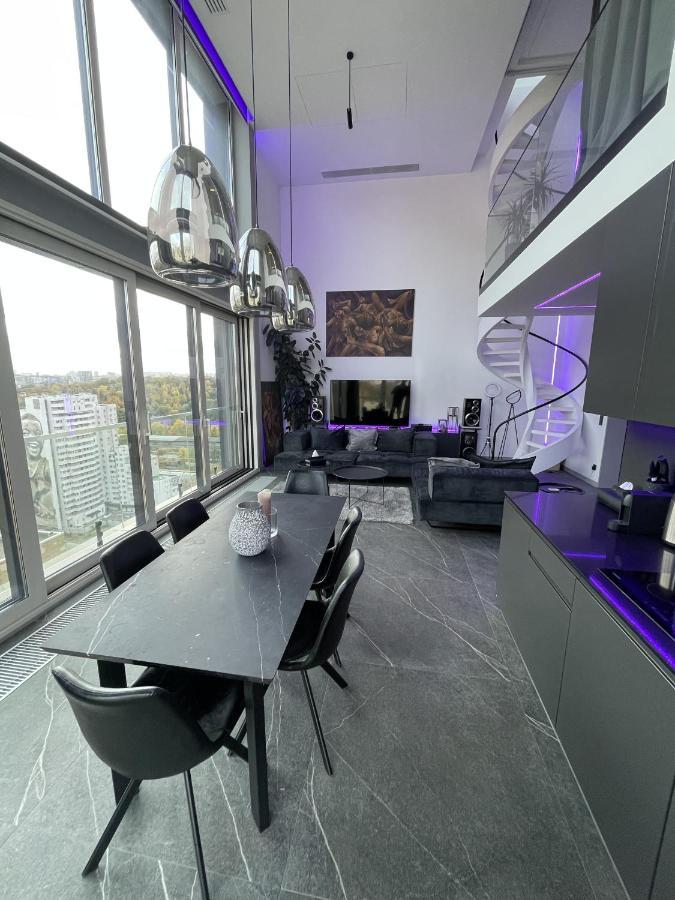 Appartamento The Penthouse Kiev Esterno foto
