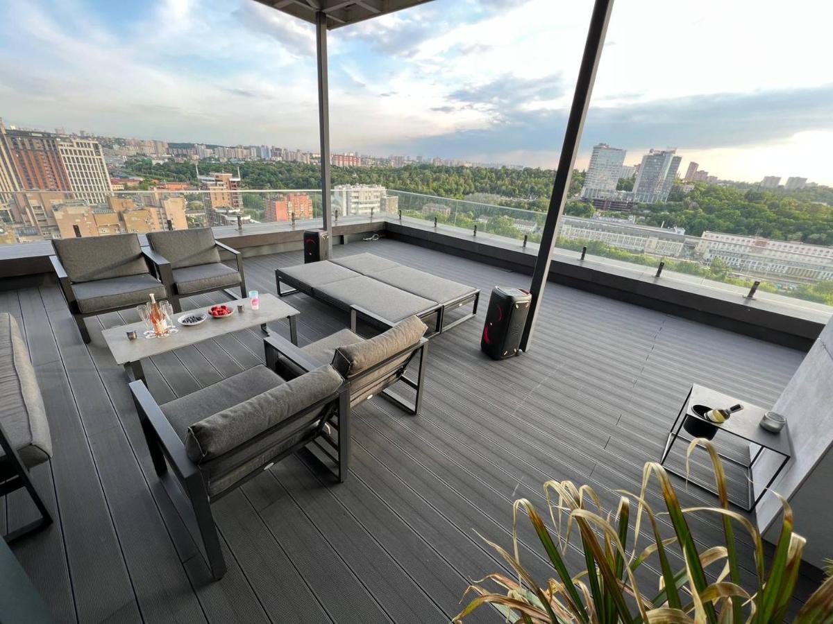 Appartamento The Penthouse Kiev Esterno foto